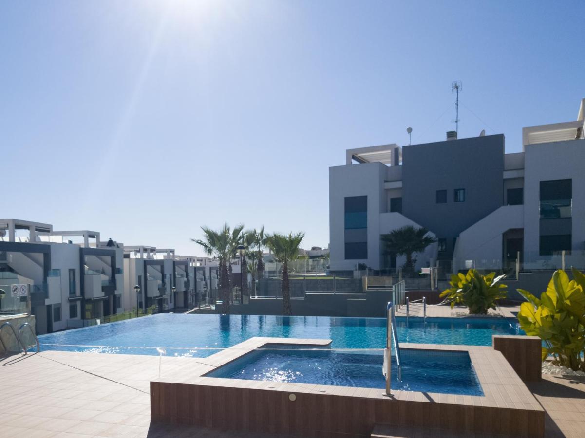 Oasis Beach 8 Top floor apartment in Torrevieja Punta Prima Exterior foto