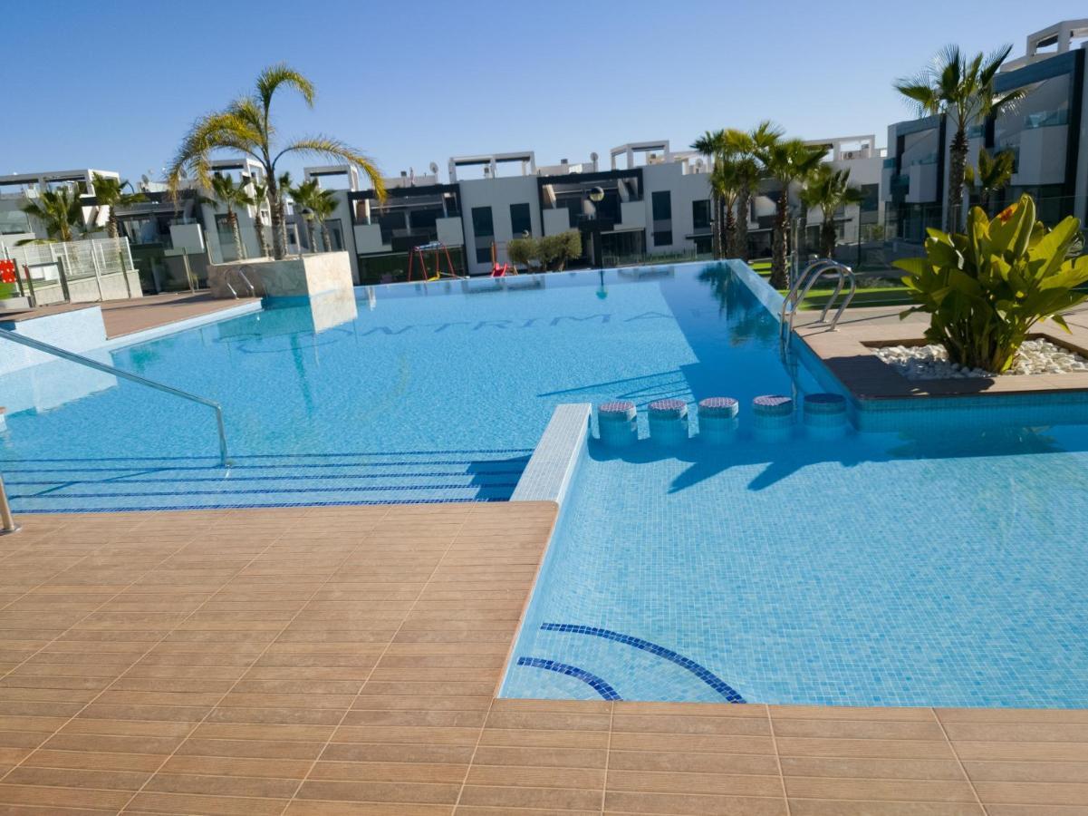 Oasis Beach 8 Top floor apartment in Torrevieja Punta Prima Exterior foto